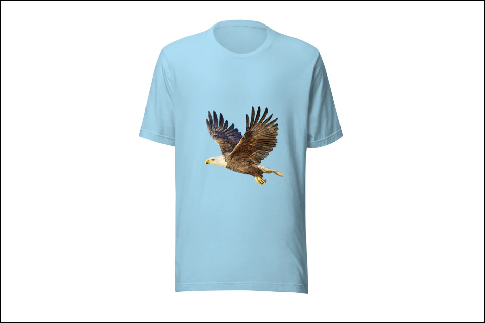 Tshirt printed with a bald eagle